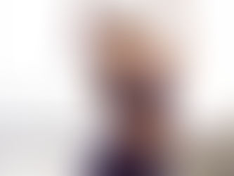 CAROL NAKAMURA — O CORPO QUE DANÇA, A VOZ QUE ATUA, EM SEU MELHOR PAPEL