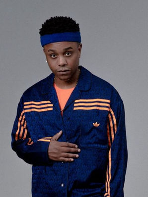 Lukinhas: Do Sonho à Realidade – A Voz que Ecoa das Comunidades