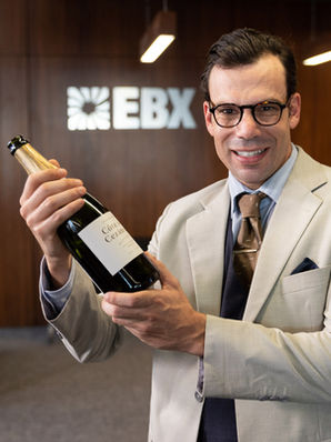 Em 'Eike - Tudo ou Nada', Lipy Adler fala do filme e sucessos no streaming