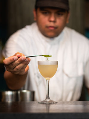 RIVIERA BAR: COMO É A COQUETELARIA DE UM BAR QUE NUNCA DORME?