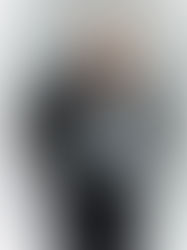 JOÃO CÔRTES CELEBRA NOVA TEMPORADA DE PEÇA, SUCESSO DE CRÍTICA, NO TEATRO POEIRA