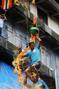 india incredible indis, photography, mumbai photography, photographer, fstival, colours, colors, event photographer, street photographer, dahi handi