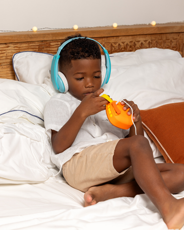 Photos enfant jeux Yékrik et conteuse TimTim