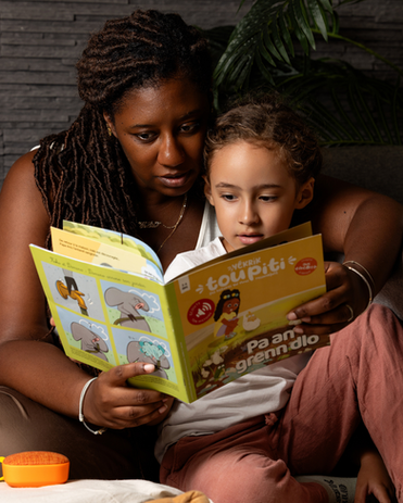 Photos parent - enfant magazine Yékrik toupiti et connteuse TimTim