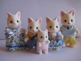 Sylvanian Golightly Silk Family