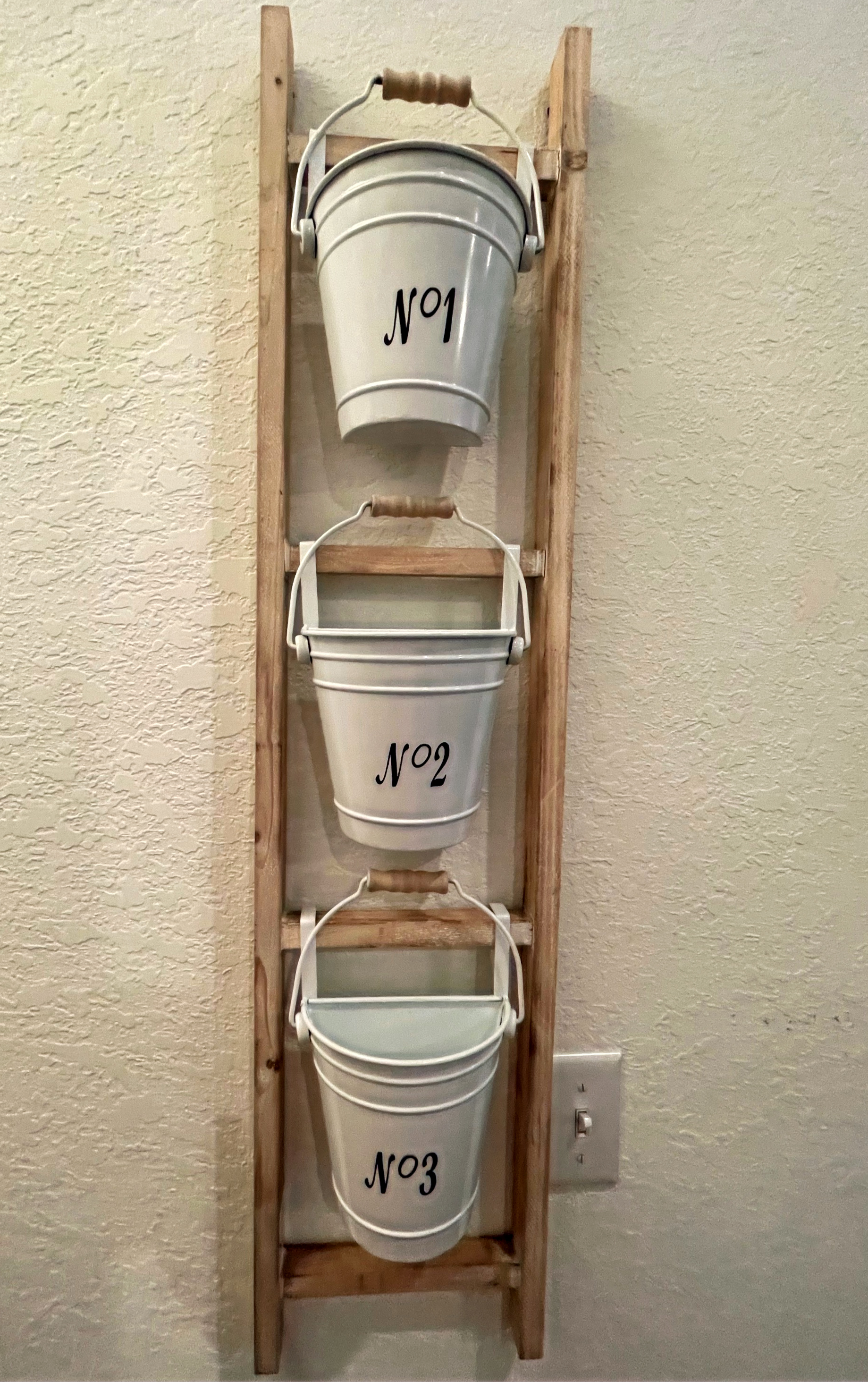 Hanging Ladder with Numbered Buckets