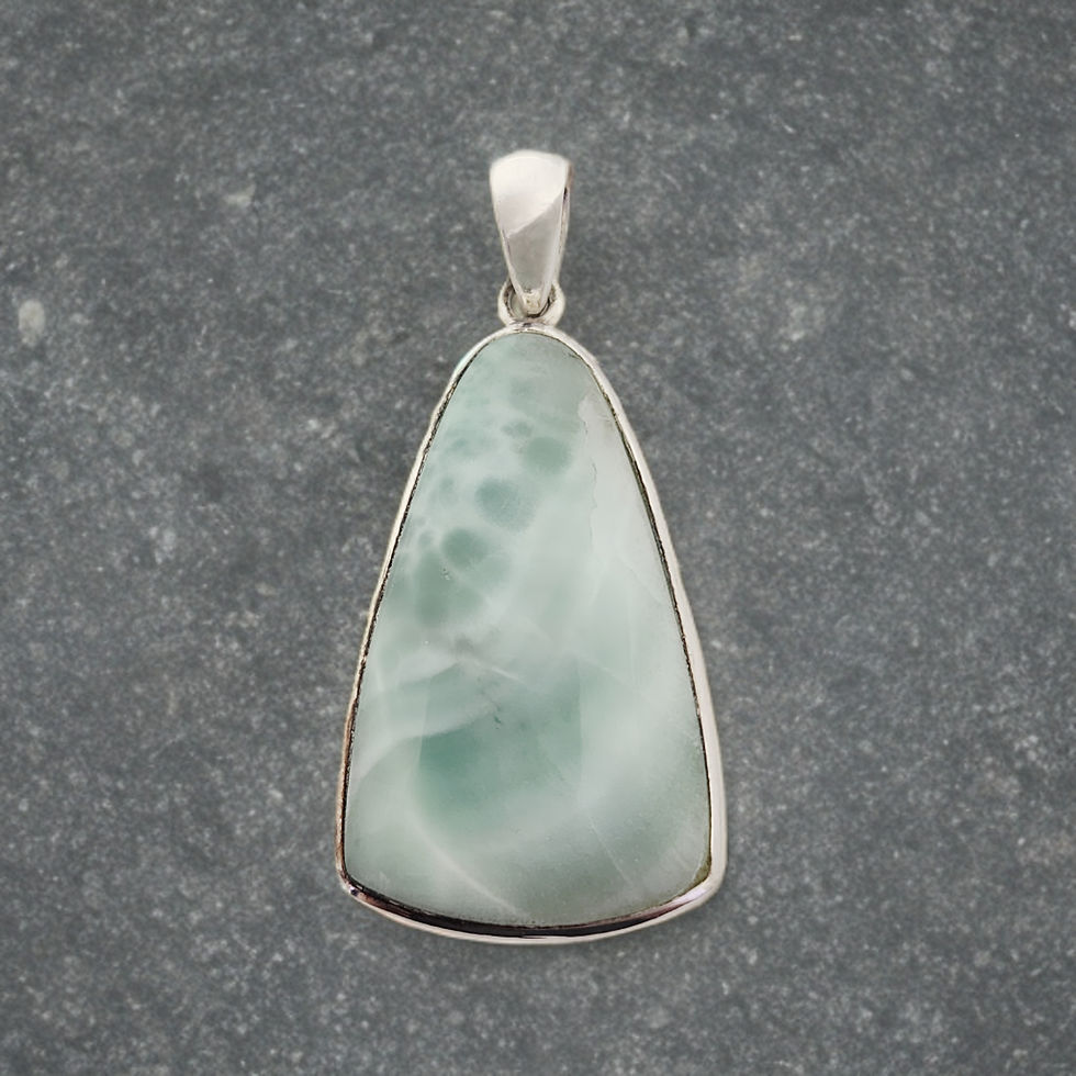 Green Aragonite Pendant .925 Sterling Silver (DC)