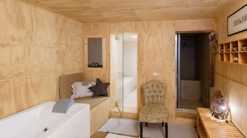 Luxury villa experience at Seraj Retreats with private spa, pool and refined hospitality near Lake Maggiore