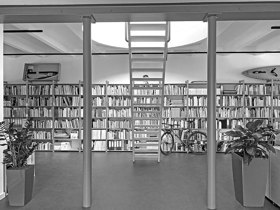 Büro_SW.jpg