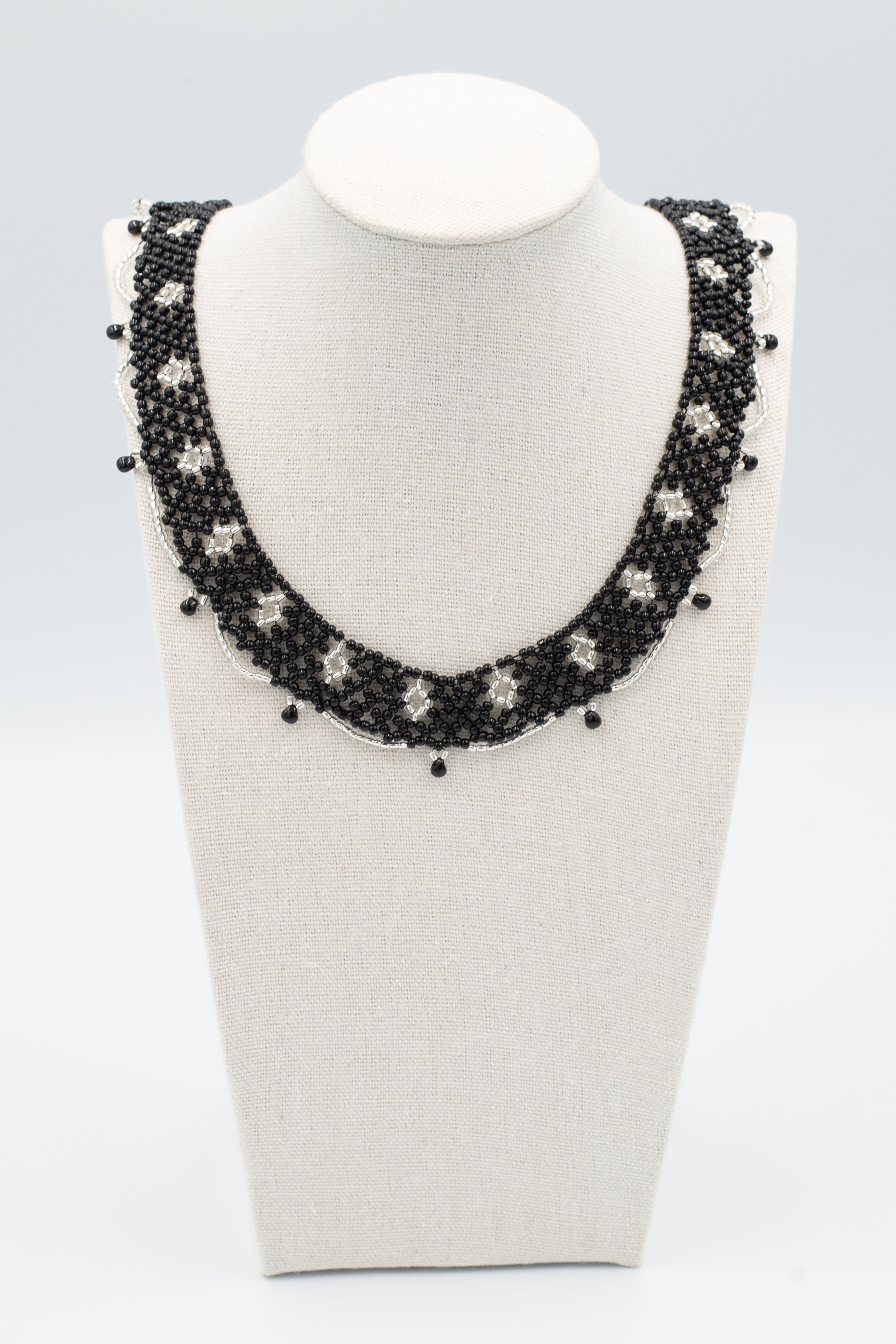 Czarno-biała elegancja