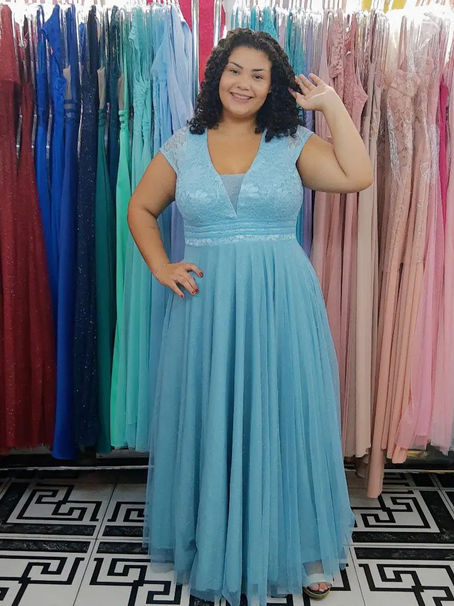 Vestidos para madrinhas e mãe dos noivos com tamanho até 52 