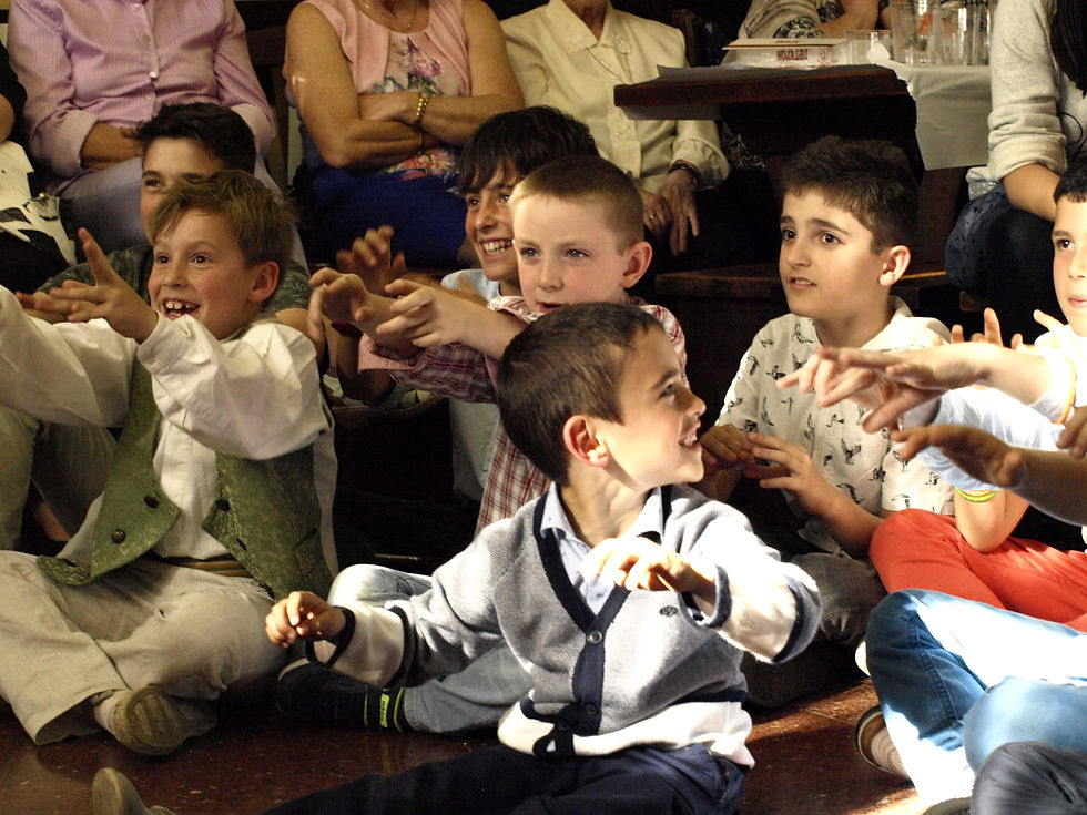 Beneficios del teatro y la magia para niños: Por qué la cultura es clave en su desarrollo