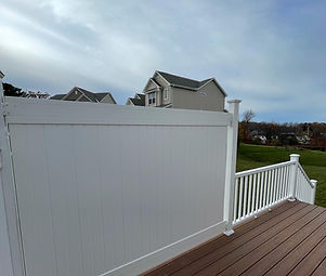 VINYL FENCE BARRIER