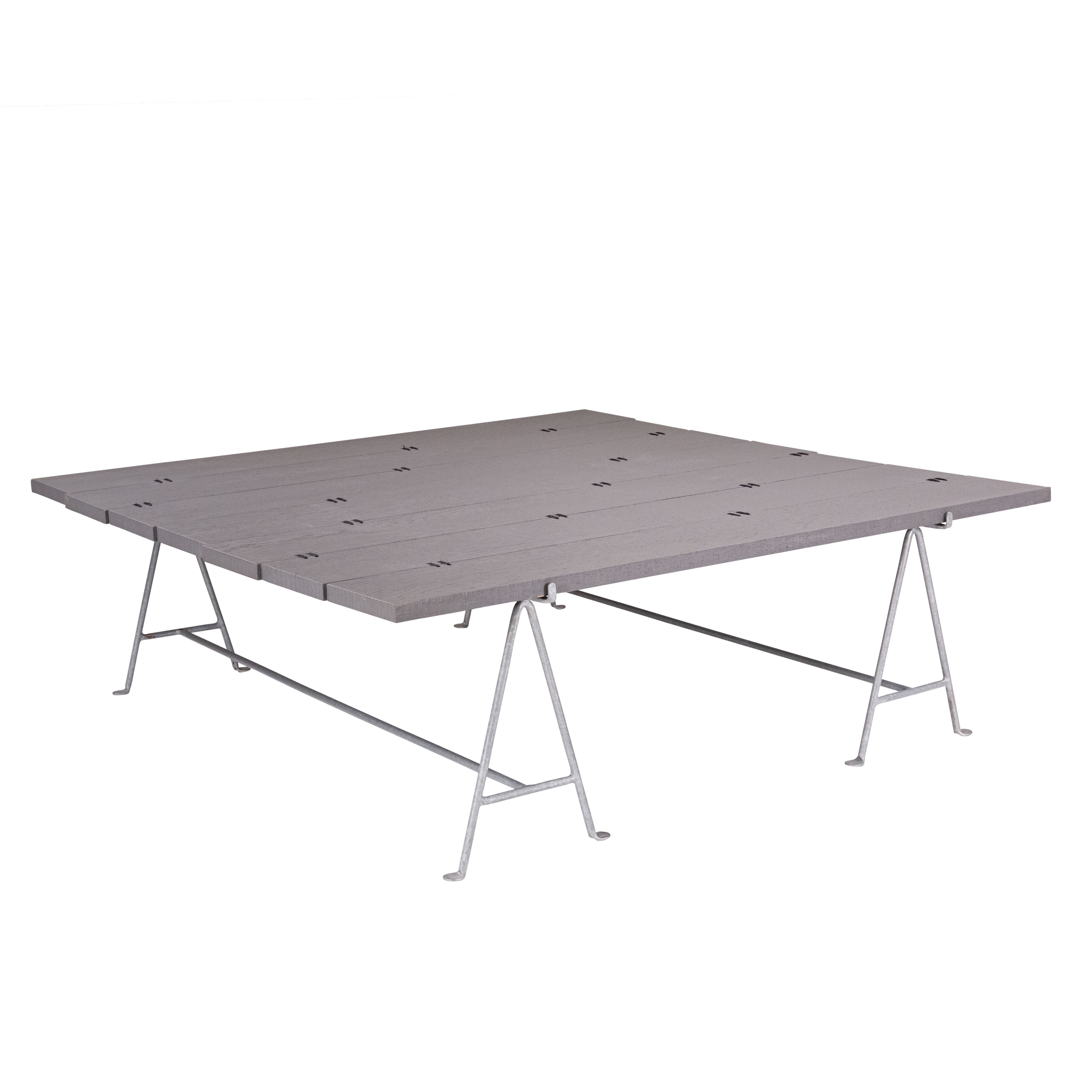 tavolino in legno massello e cavalletti cromati