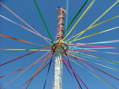 LE FESTE DI MAGGIO E IL SUO PALO