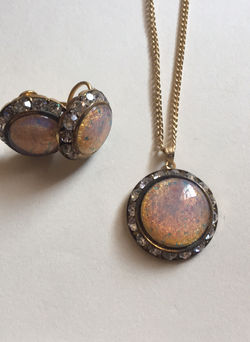 Set- available in online store