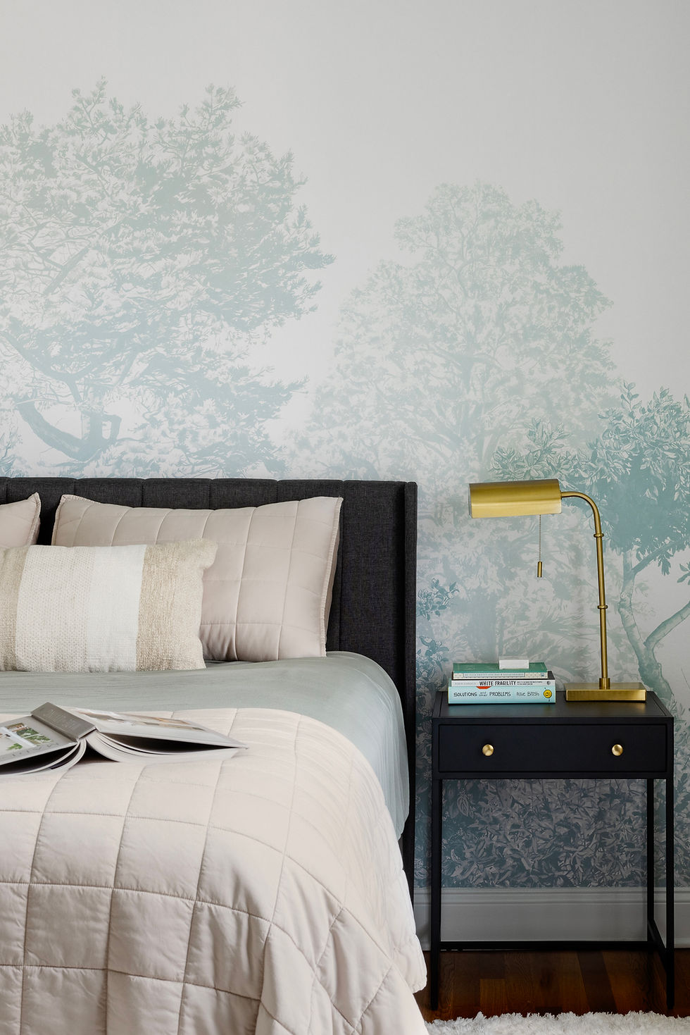 Calming and chic guest bedroom design