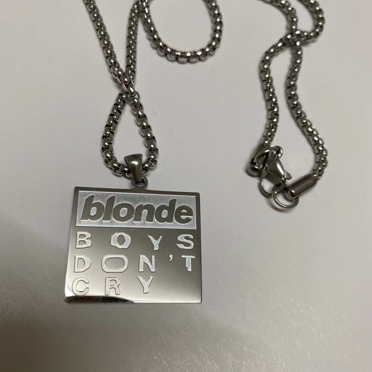 COLAR - " BLONDE" (BOYS DONT' CRY)