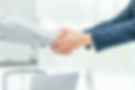 握手する手