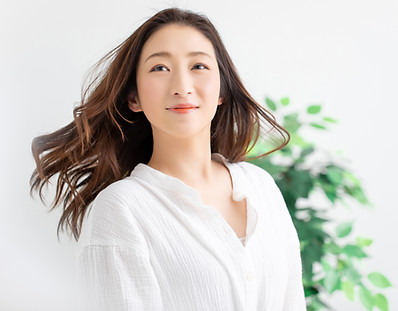 笑顔の女性
