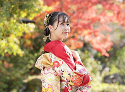 成人式:一生に一度の晴れ姿を美しく