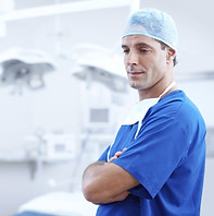 doctor-g650a22b28_1920.jpg