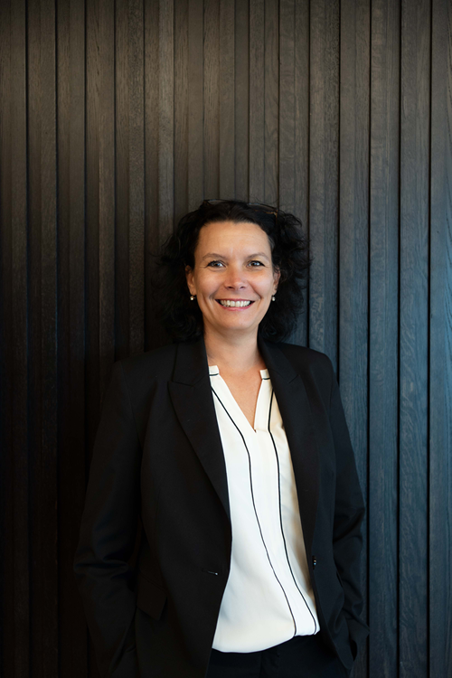 Writer: Emilie McCallum