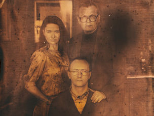★★★★ - Hole in the Head