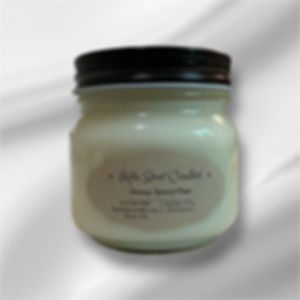 Honey Spiced Pear scented 7.5 oz candle 