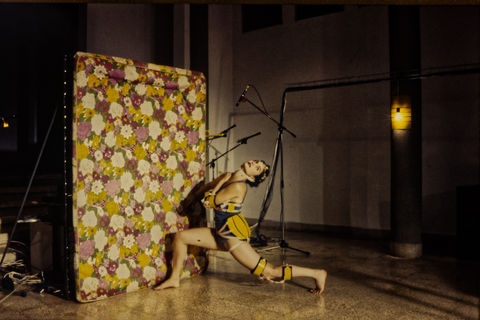Guy Bar-Amotz. dANCE MAChiNE