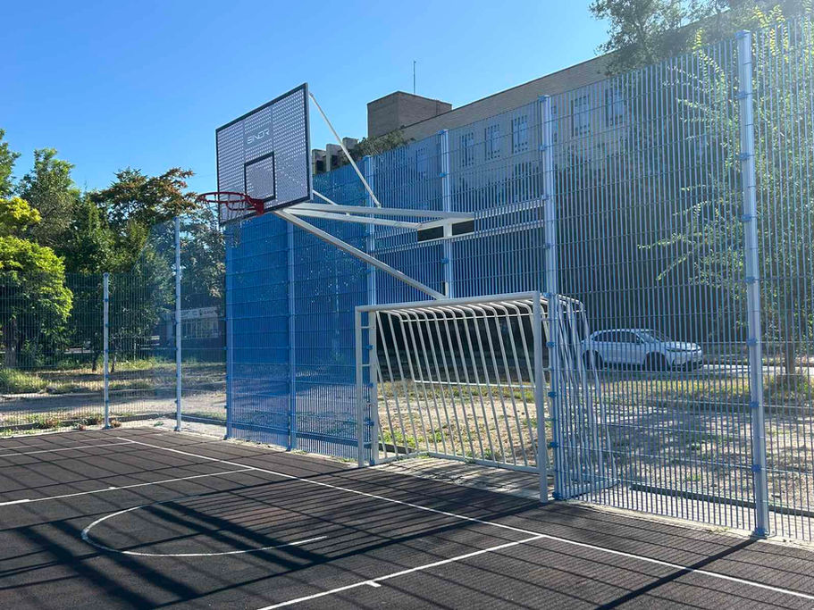 Опорний стовп для спортивного майданчика, профіль 80×60×3 мм