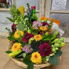 Snack basket, luxury basket, flower basket, hamper, gift hamper, snack hamper, birthday hamper, sympathy hamper, get well hamper, anniversary hamper