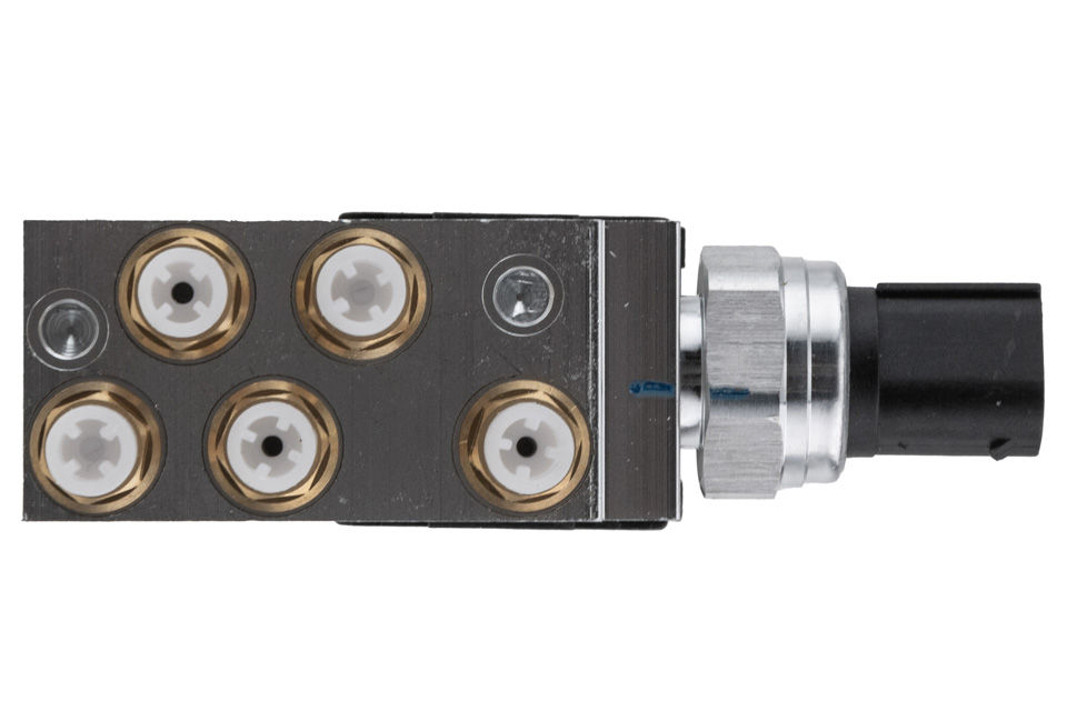 Thumbnail: NTY PNEUMATIC SYSTEM VALVE FOR MERCEDS KLASA E W211 02- CLS C219 05- ZPZ-ME-003
