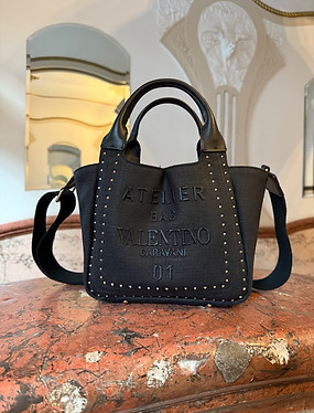 Tasche_Valentino_Atelier_vorne.jpg
