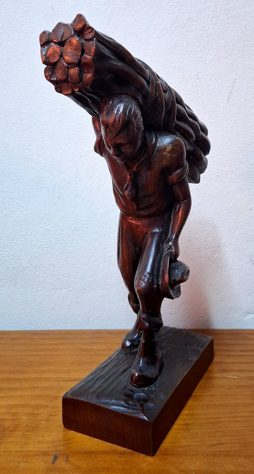 Escultura Carregador de Cana