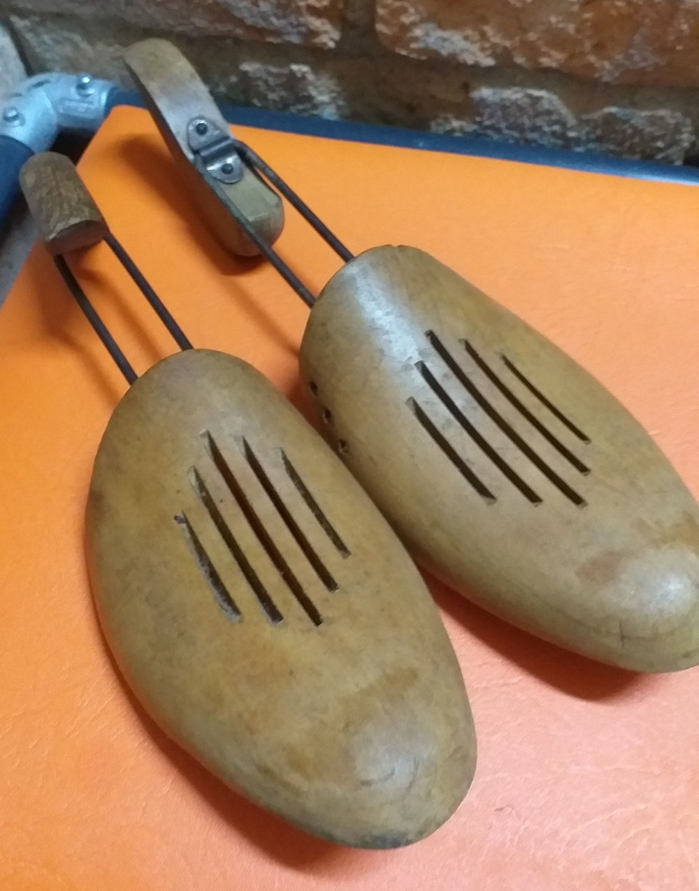 Antiga Forma para Sapato Vazada