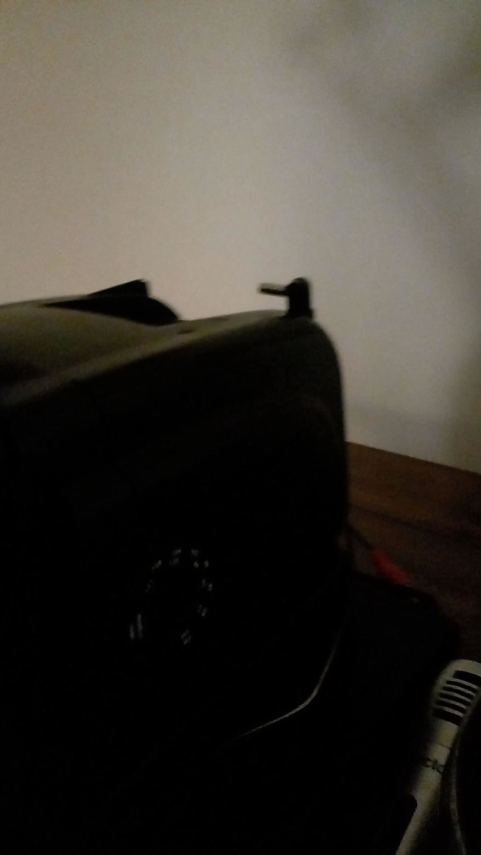 Miniatura: Tv Portátil/Rádio Lenoxx 602 com Conversor