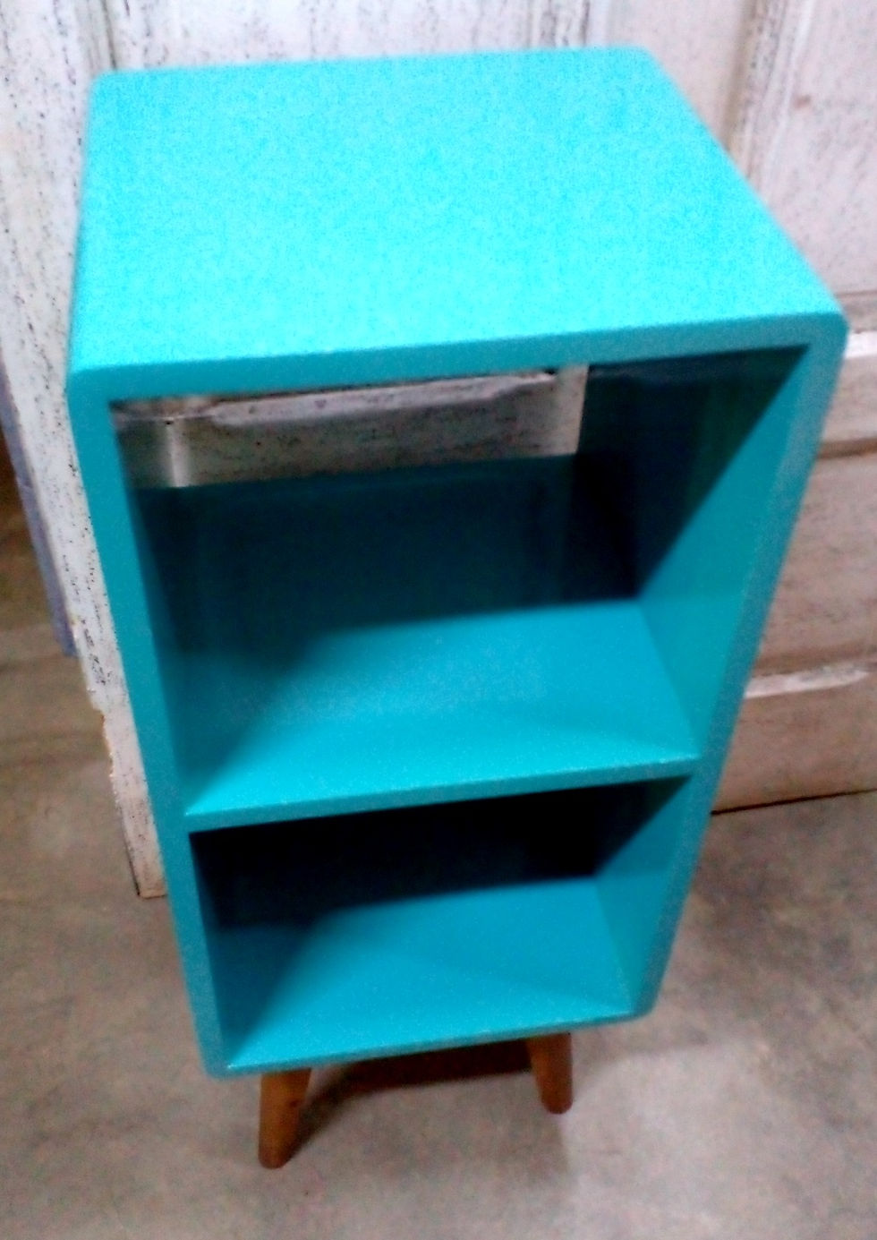Miniatura: Estante Retrô Vertical