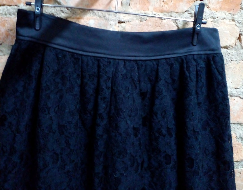 Miniatura: Saia Lace