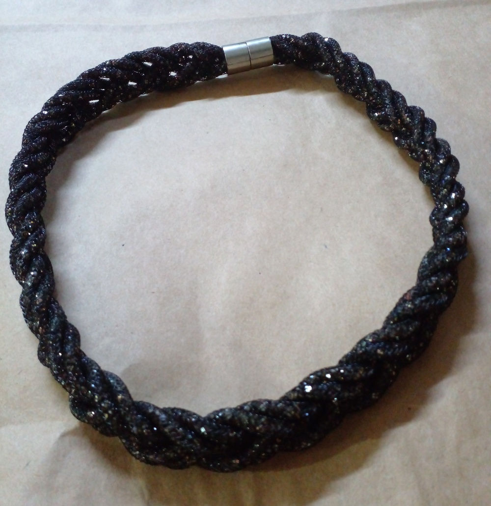 Colar Glam Trança