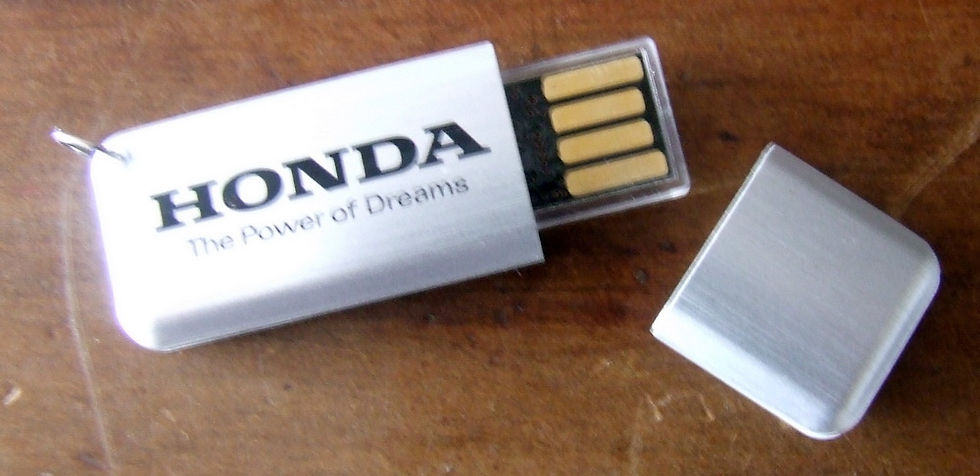 Miniatura: Pen Drive Honda - Salão Internacional do Automóvel de Frankfurt