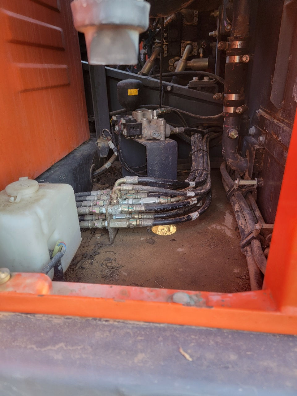 Миниатюра: 18年斗山225-9