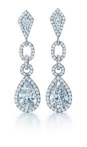 Pear shape diamond dandling earrings