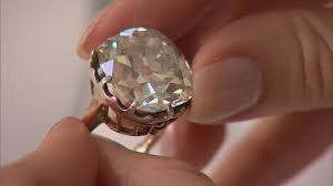 Old cushion-cut diamond 26.27ct.