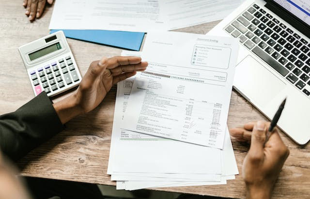 財務專業與商業競爭力：從記帳士到企業價值的全面剖析