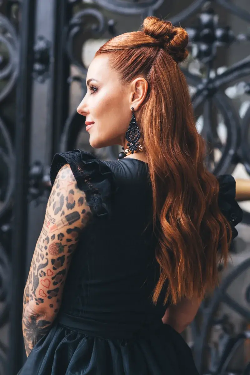 Miniaturbild: Dirndl Tiger | Dirndl mit Herz | Tiger Kirchharz Rücken