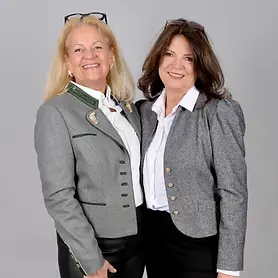 Beratung und Verkauf im Schatzi Dirndl Laden bei München