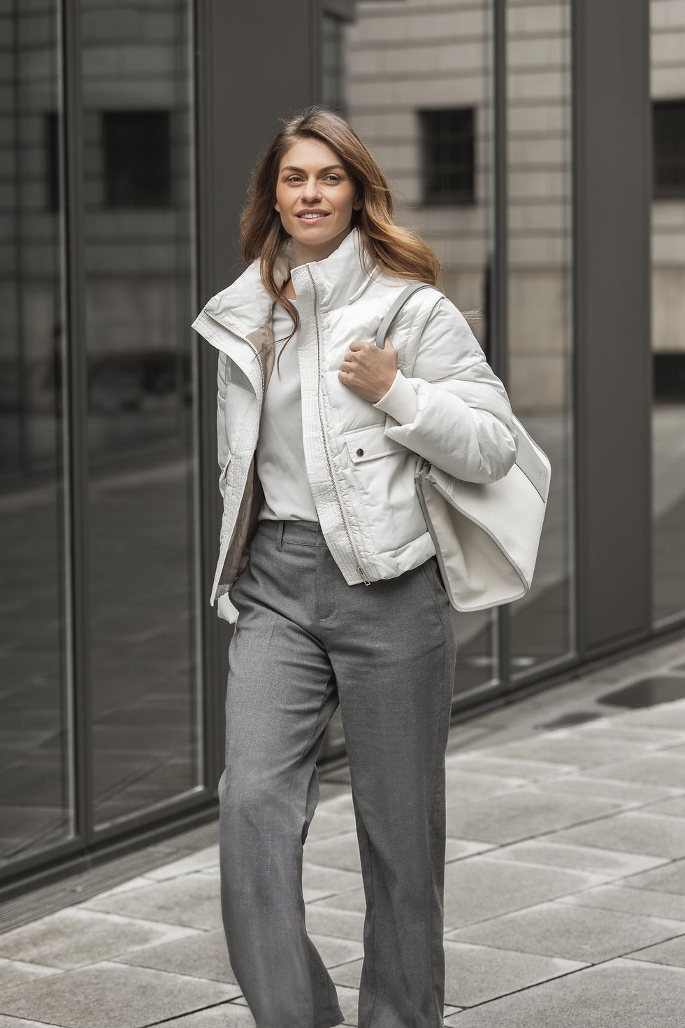 Thumbnail: Audi shopper, women, cream/grey