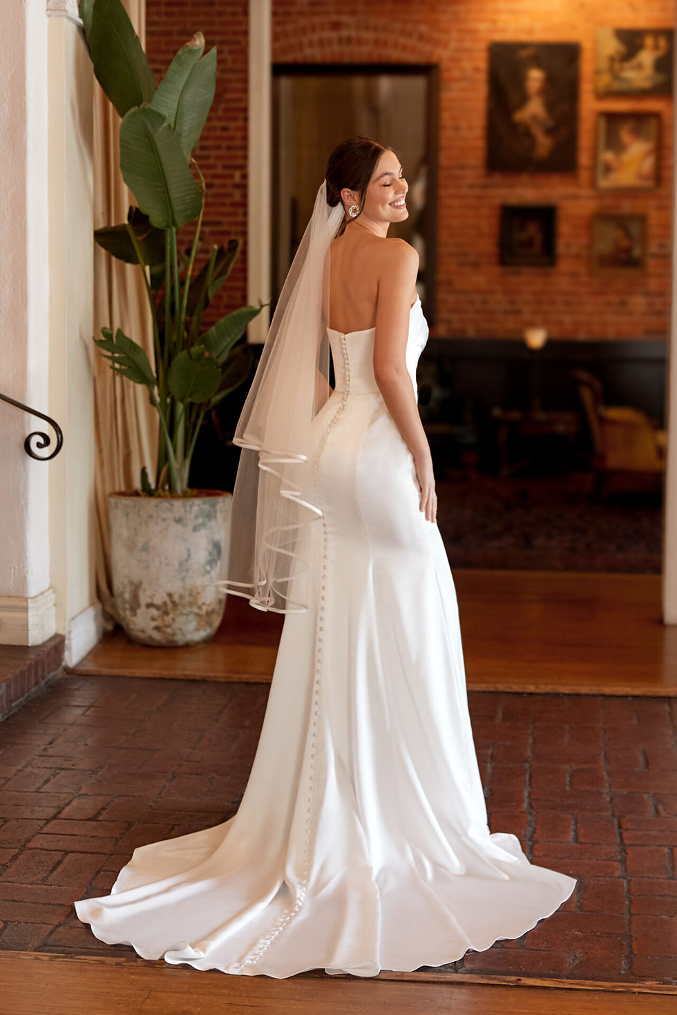 D4034-S24-INF-ESS-11-1280x1920