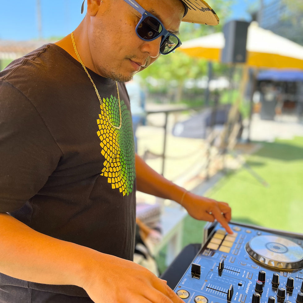 MAKE Living Room Session with DJ Crisanto